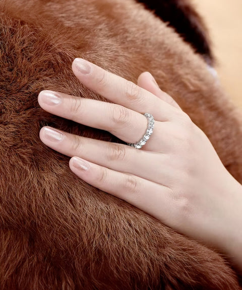 Anillo de moissanita Eclipse